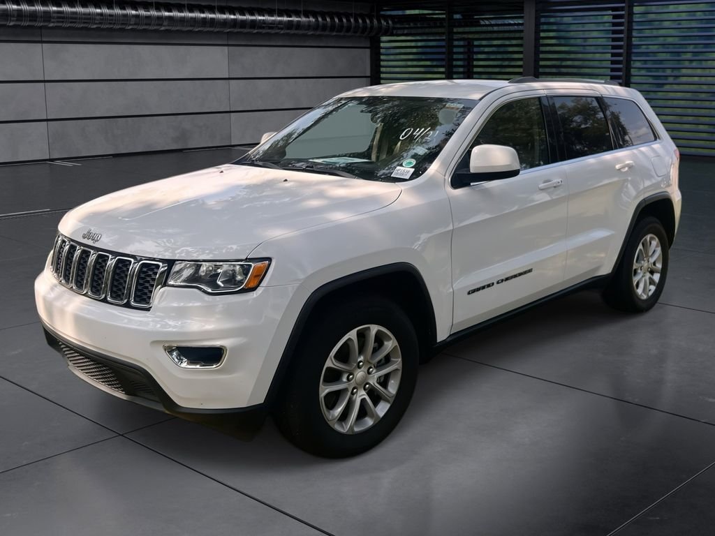 2021 Jeep Grand Cherokee Laredo E's photo