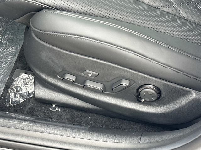 New 2026 White Genesis 3.5T image 15