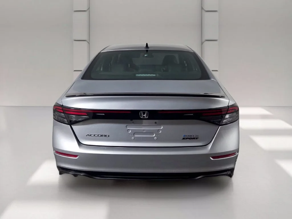 Used 2025 Solar Silver Metallic Honda Sport-L image 5