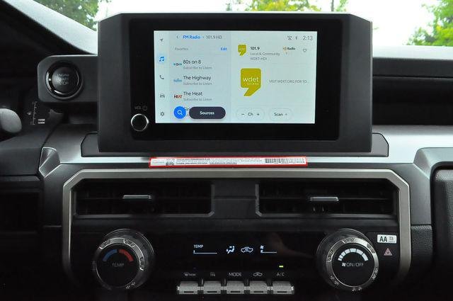 Certified Used 2025 BLACK Toyota  image 27