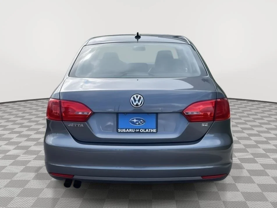Used 2014 Platinum Gray Metallic Volkswagen SE image 14