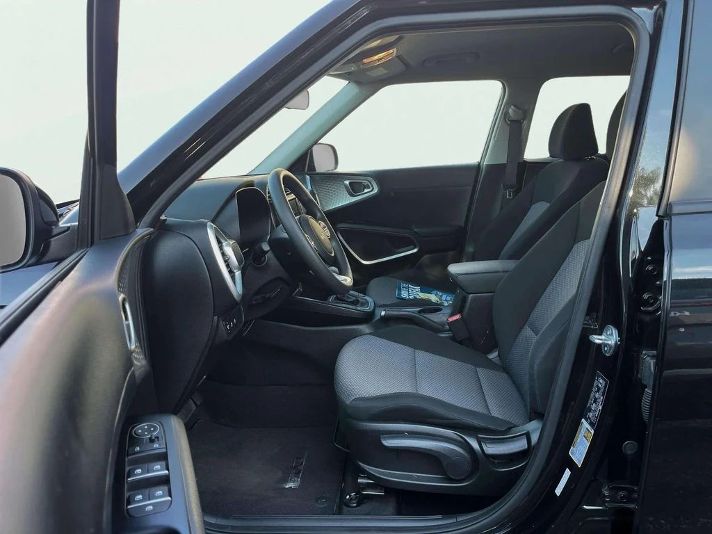 Used 2023 Fusion Black Kia LX image 22
