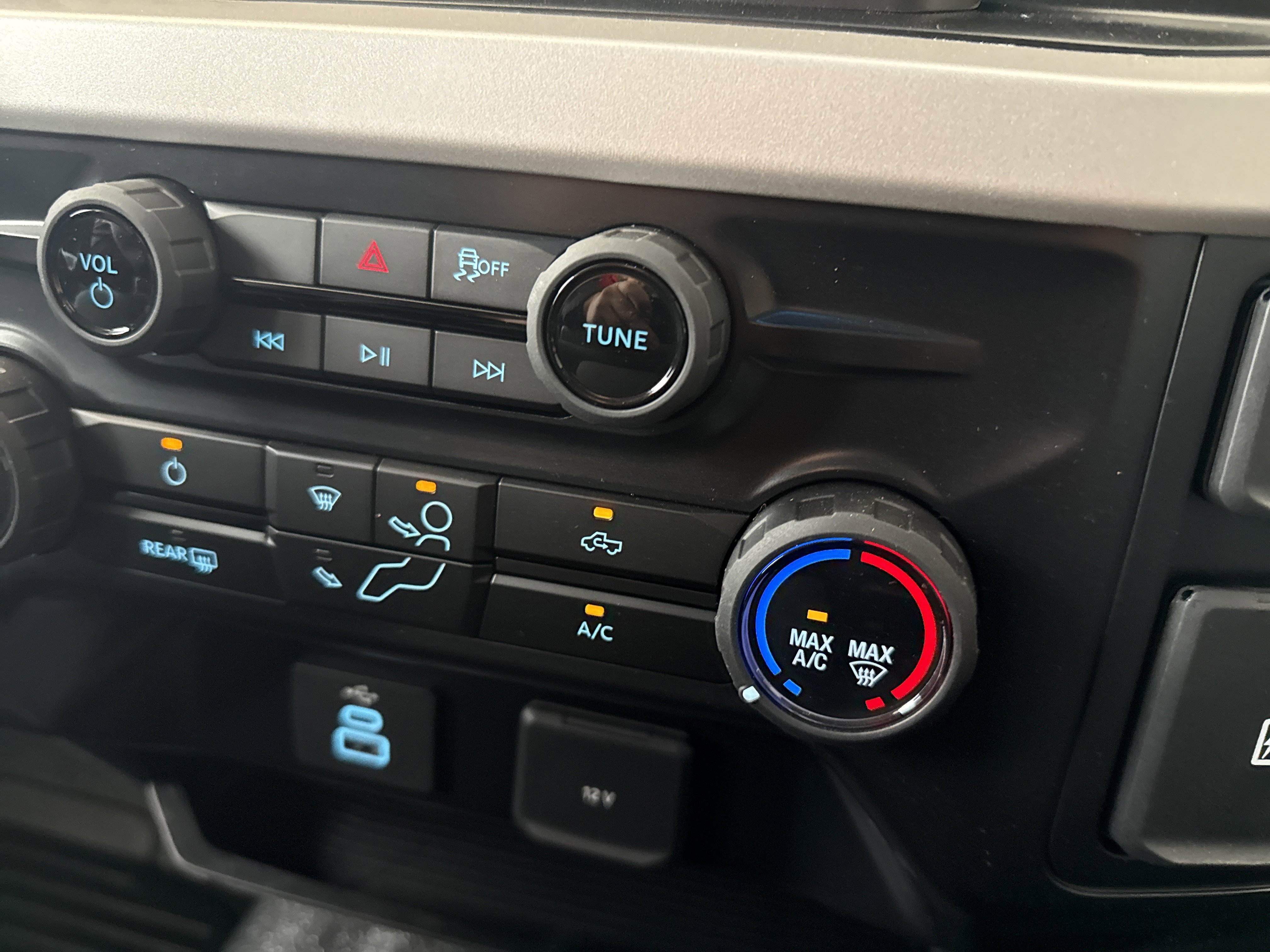 2026 Ford F-350 Super Duty XL - Photo 24