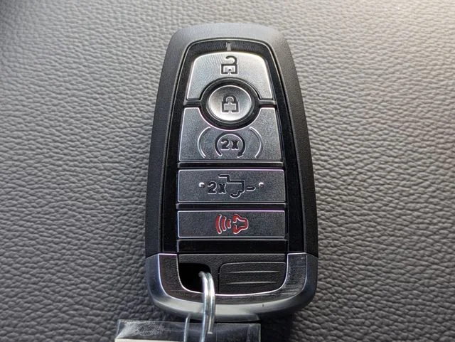 New 2026 Agate Black Metallic Ford Tremor® image 29