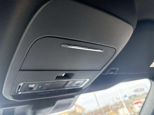 Certified Used 2025 Agate Black Metallic Ford Lariat image 32