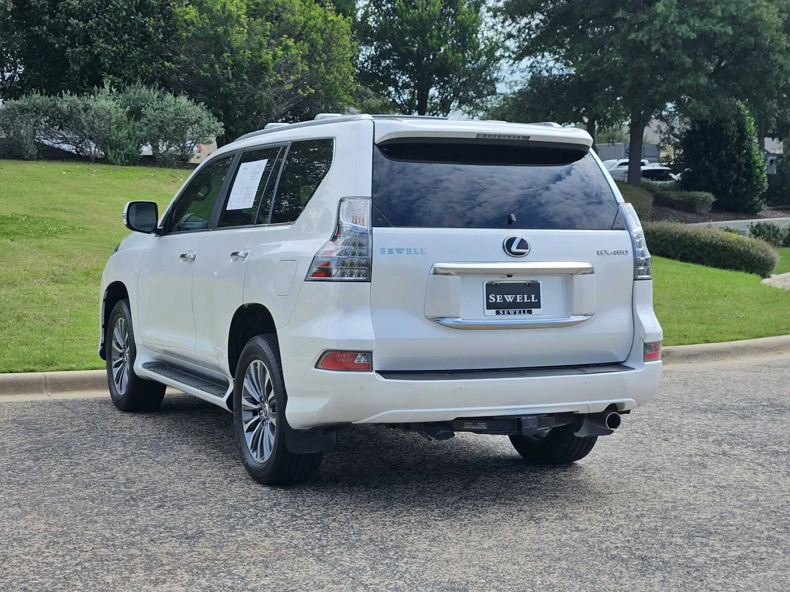 Certified Used 2023 EMINENT WHITE PEARL Lexus Luxury image 3