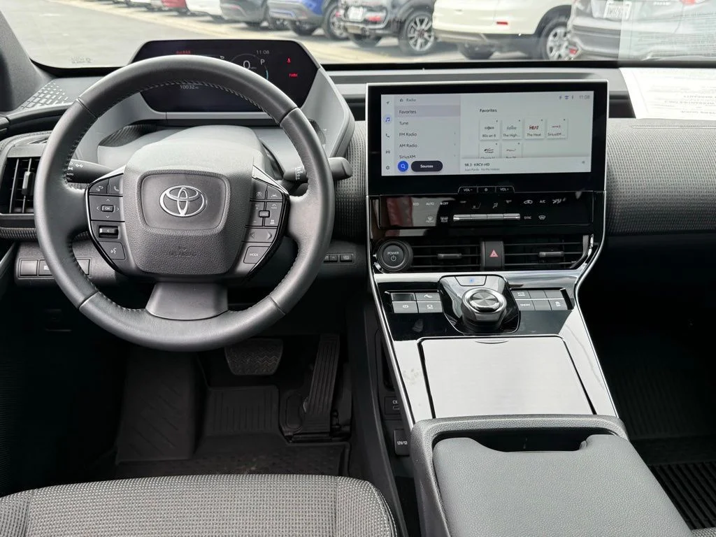 Certified Used 2025 Beige Toyota XLE image 32