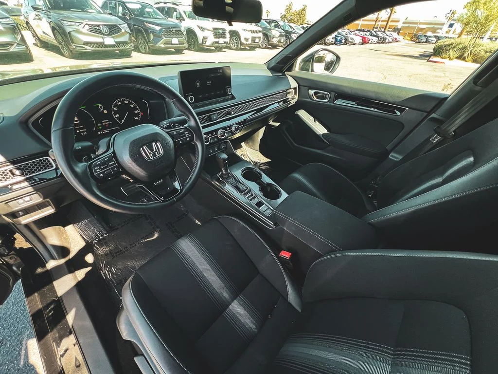 2025 Honda Civic Sport - Photo 15