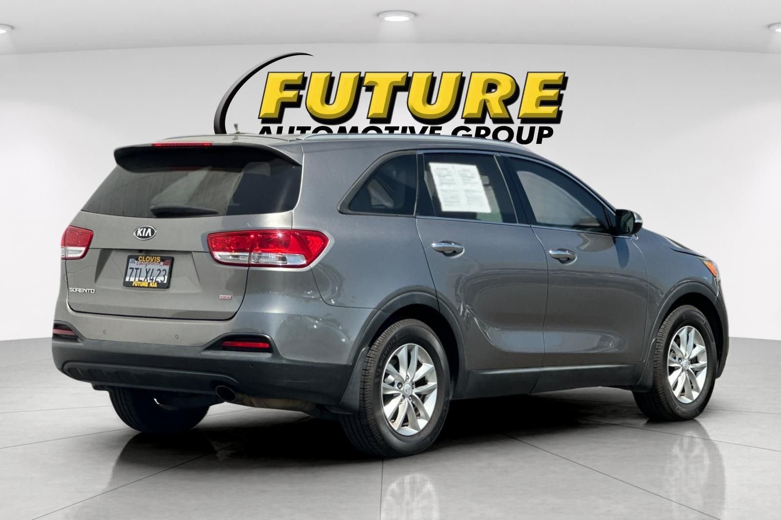 Used 2017 Silver Kia LX image 4