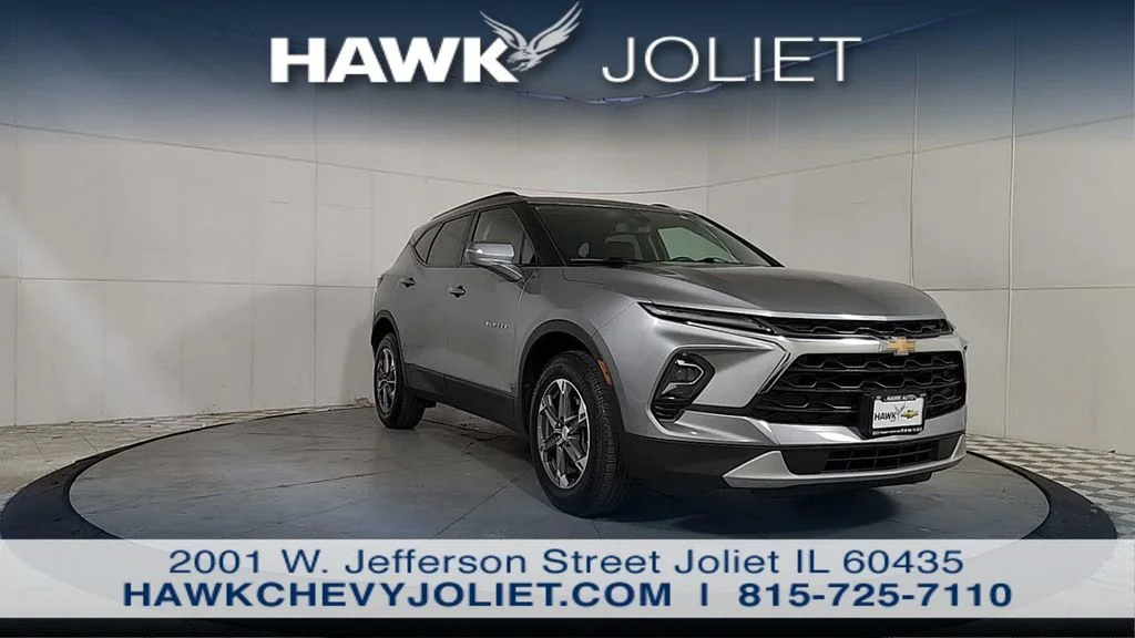 Used 2023 Gray Chevrolet LT image 2