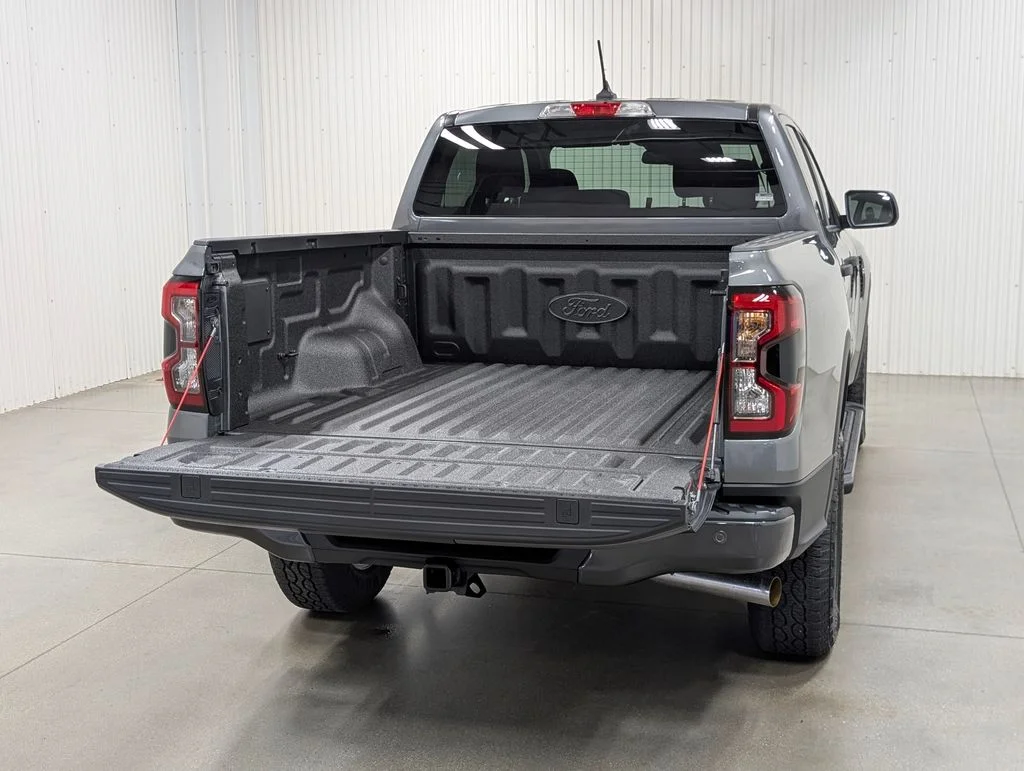 New 2026 Carbonized Gray Metallic Ford XLT image 20