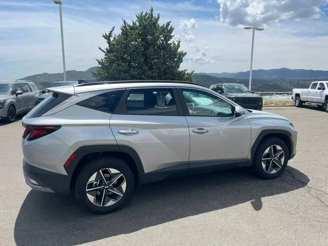 Used 2025 Shimmering Silver Hyundai SEL image 7