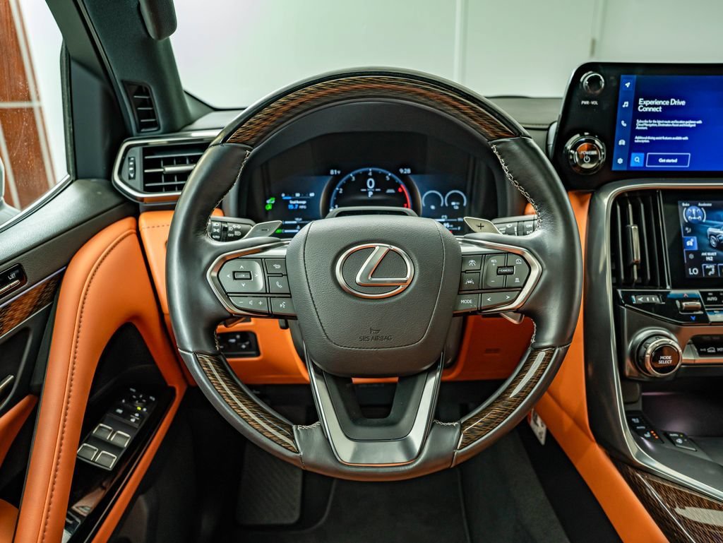 New 2025 Nori Green Pearl Lexus 700h Ultra Luxury image 24