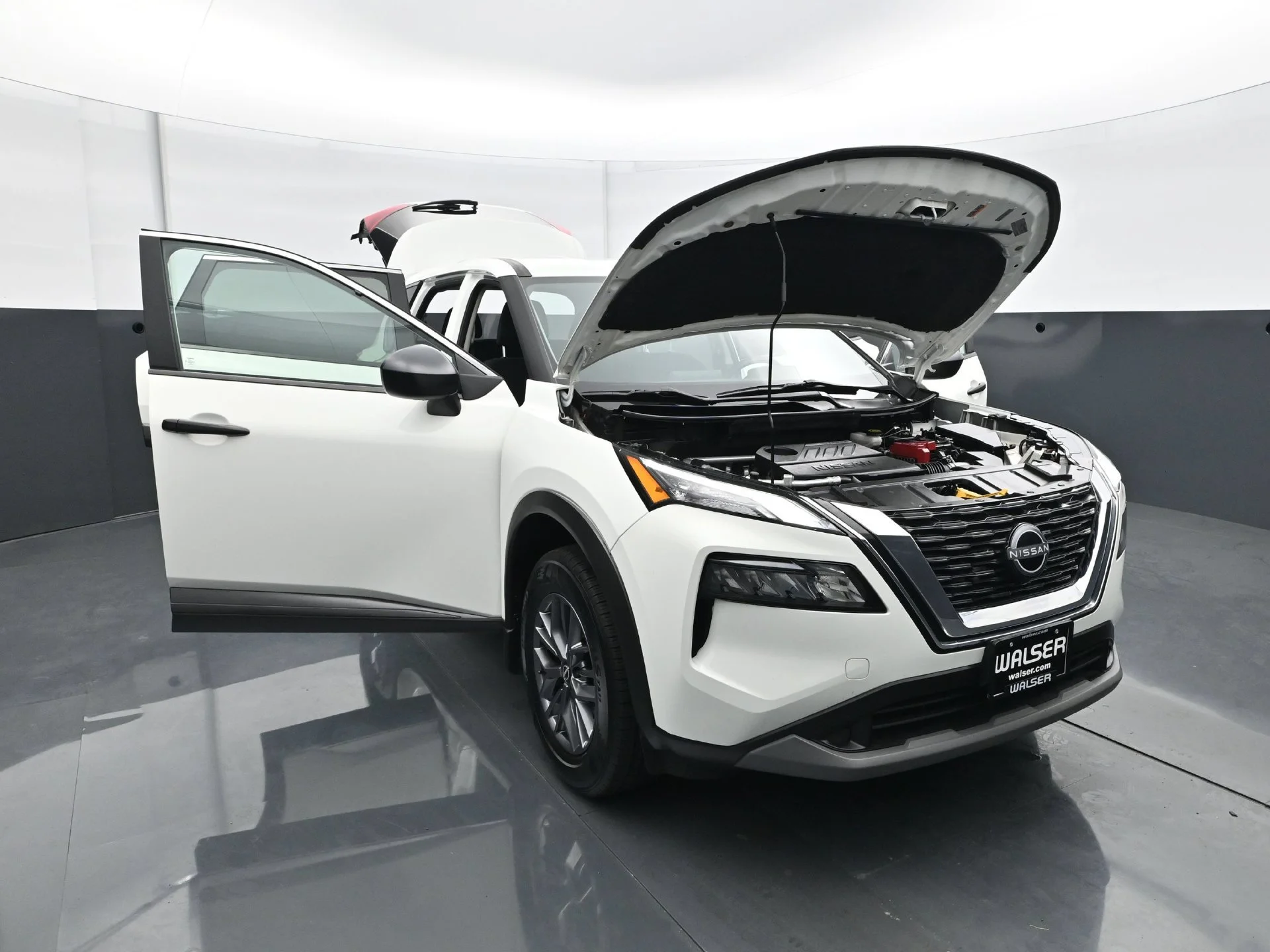 Used 2023 Glacier White Nissan S image 37