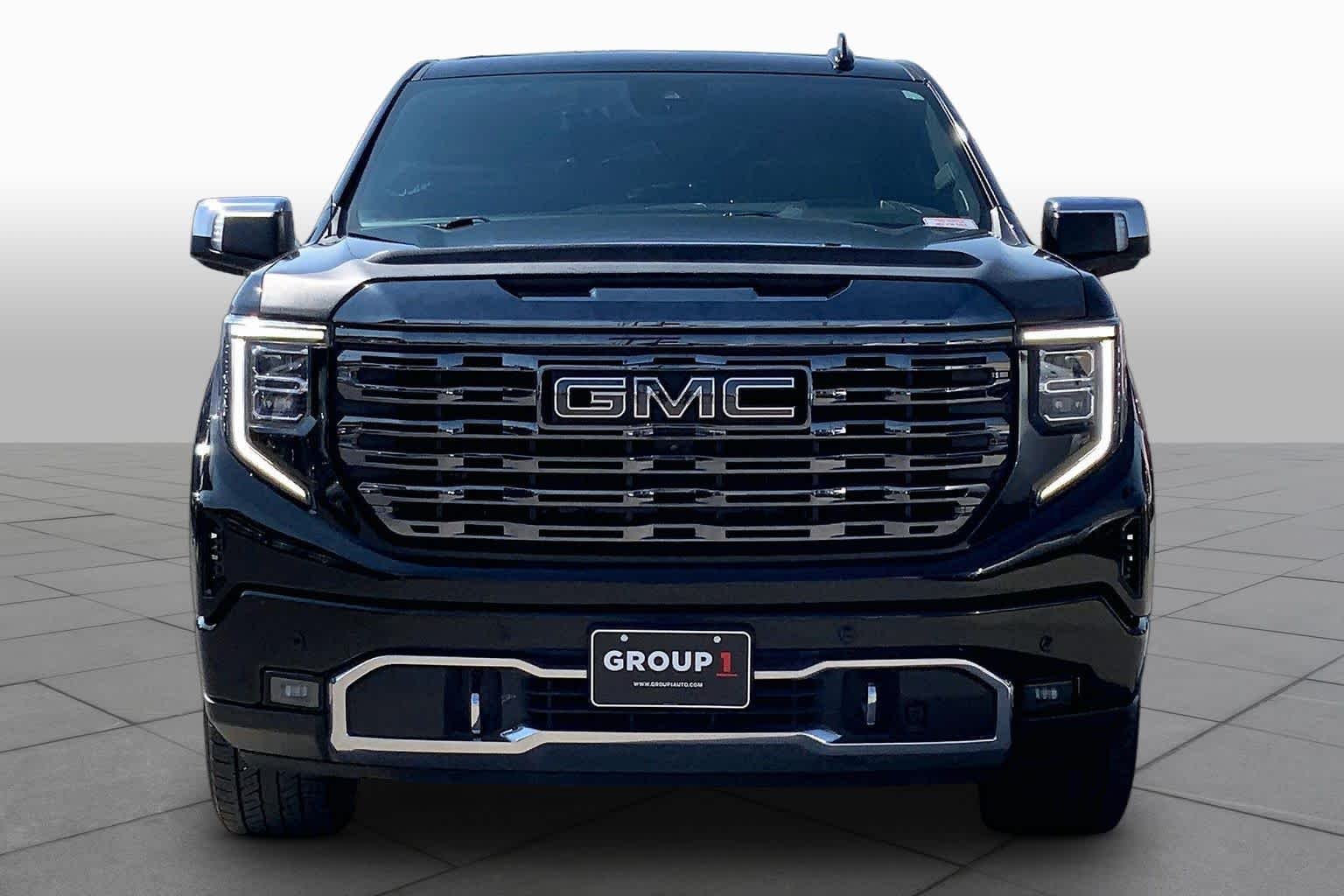 Used 2022 Onyx Black GMC Denali Ultimate image 4