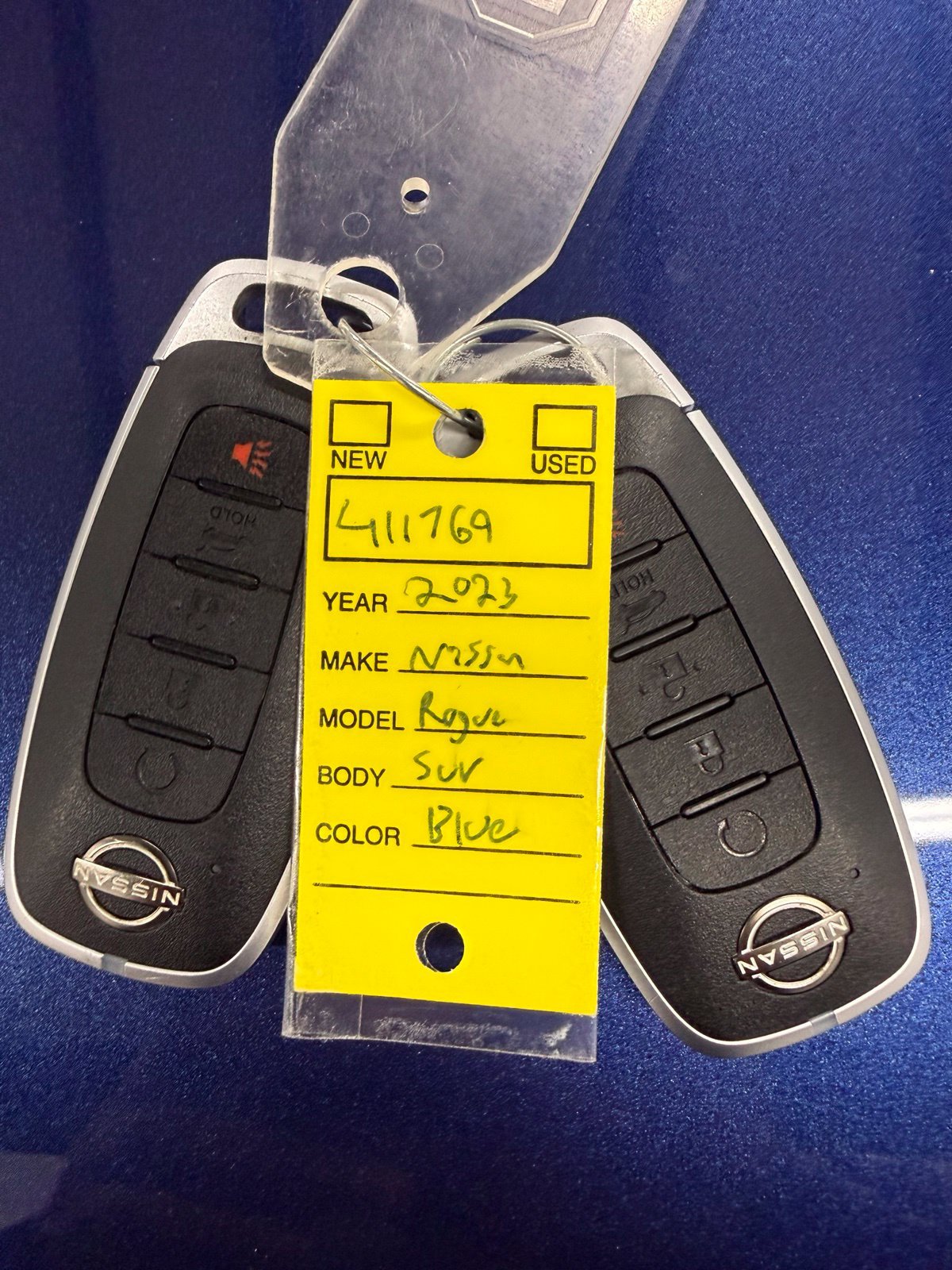 Used 2023 Blue Nissan SL image 31