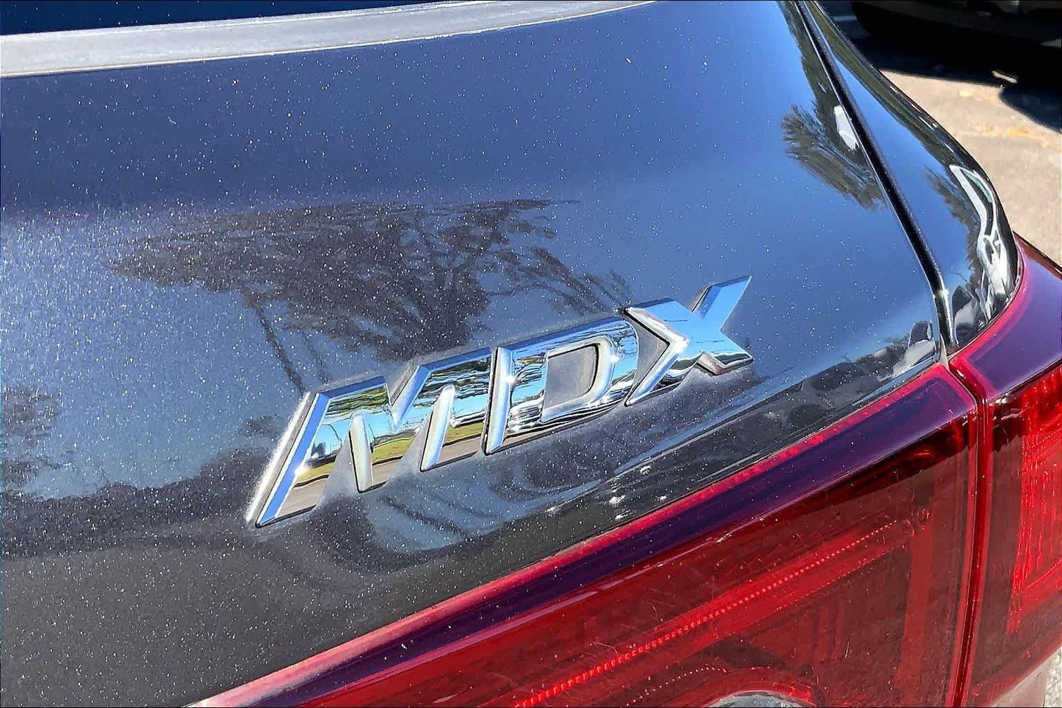 Used 2016 Crystal Black Pearl Acura  image 31