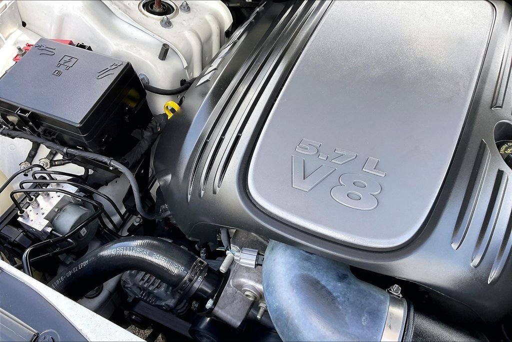 Used 2019 White Chrysler S image 33