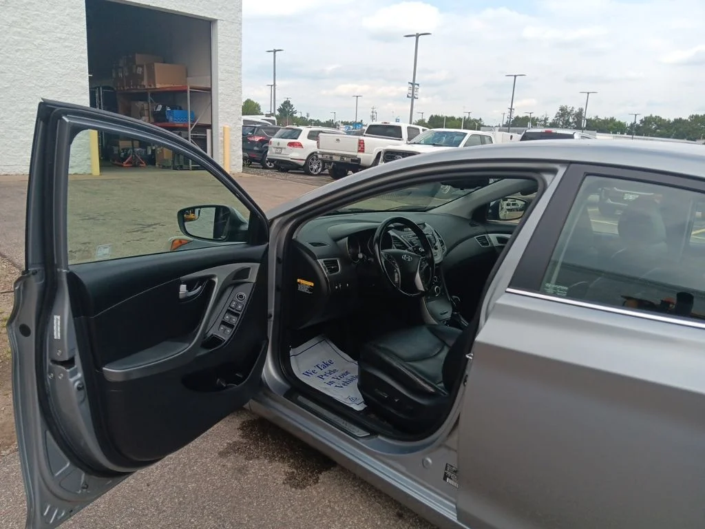 Used 2015 Titanium Gray Metallic Hyundai Limited image 12