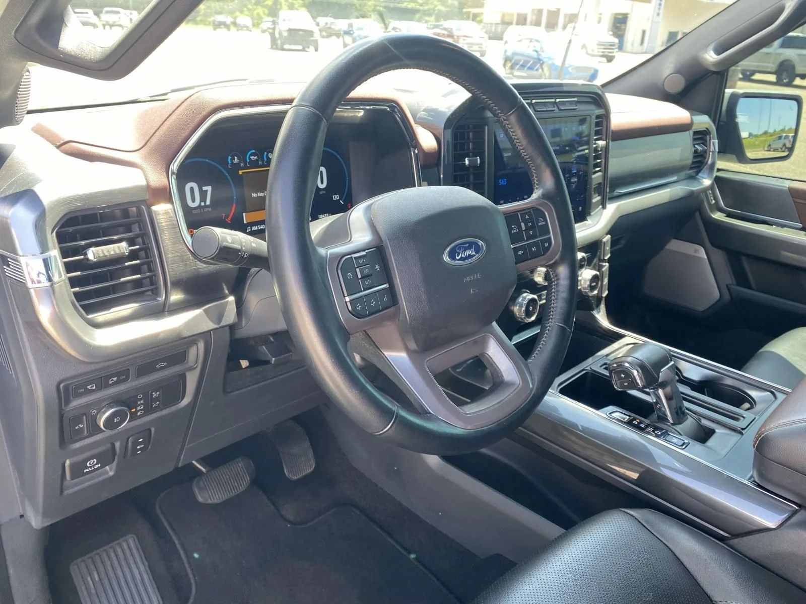 Used 2022 Silver Ford Lariat image 17