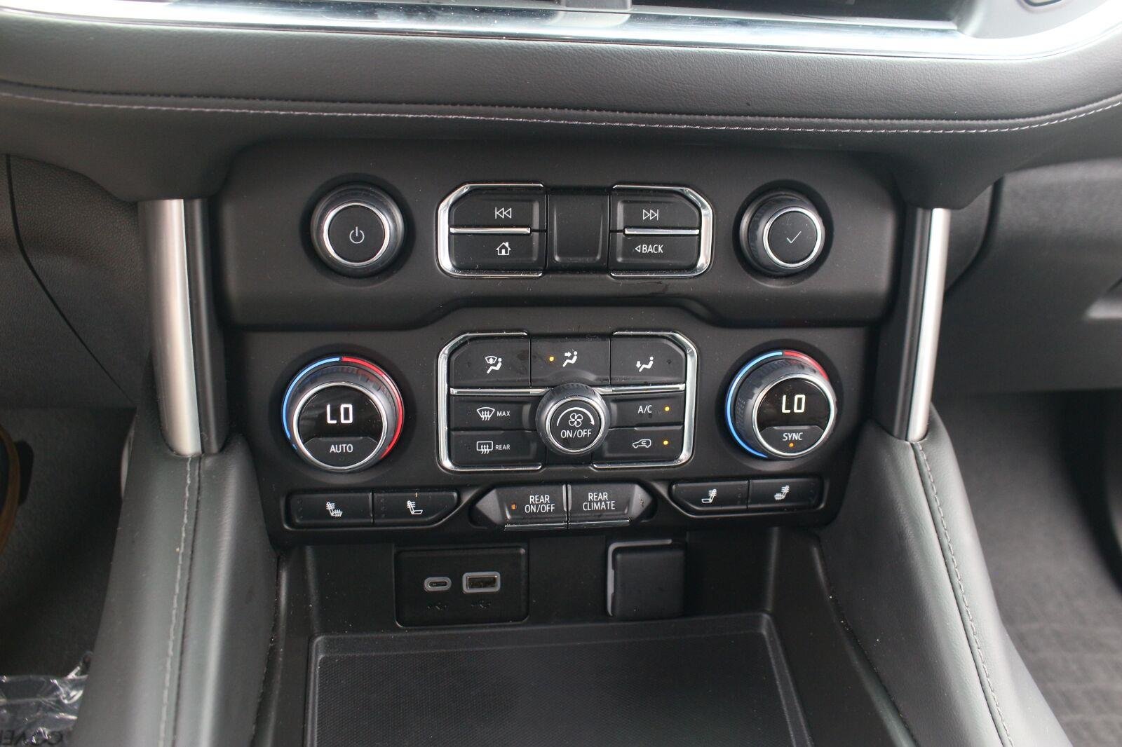 Used 2024 Black Chevrolet Z71 image 29
