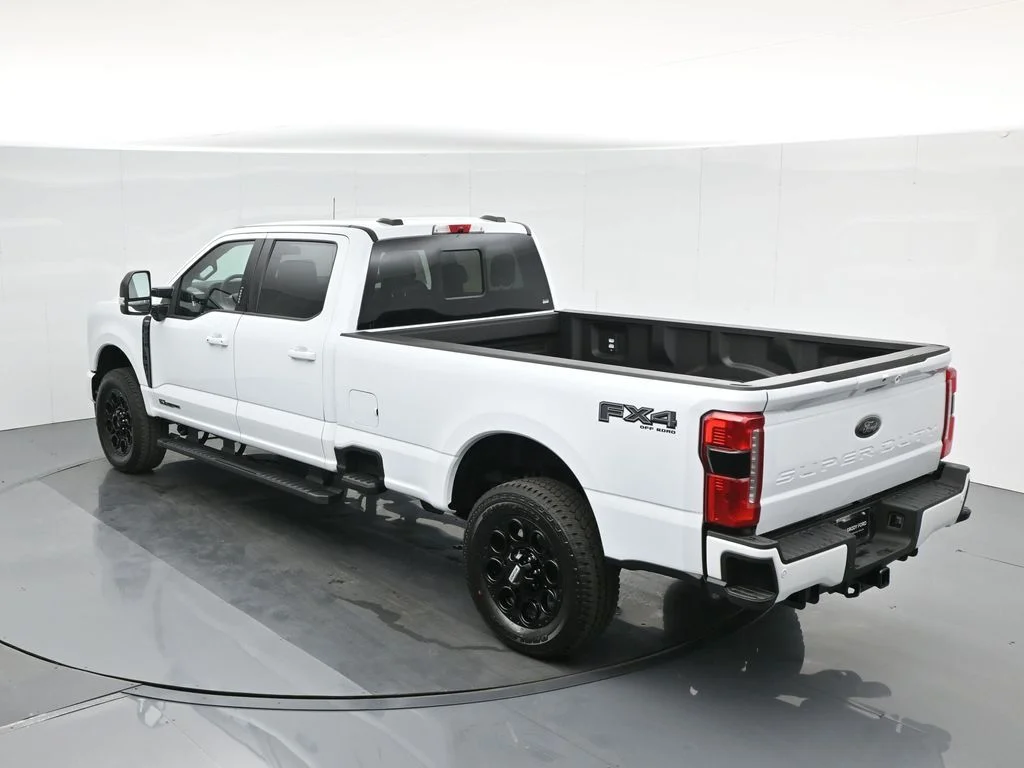 New 2026 Oxford White Ford Lariat image 22