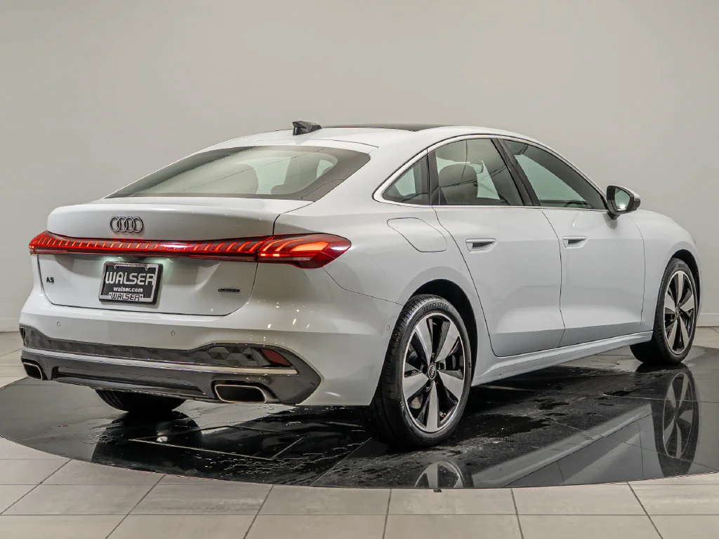 Used 2025 Glacier White Audi 2.0T Premium image 10
