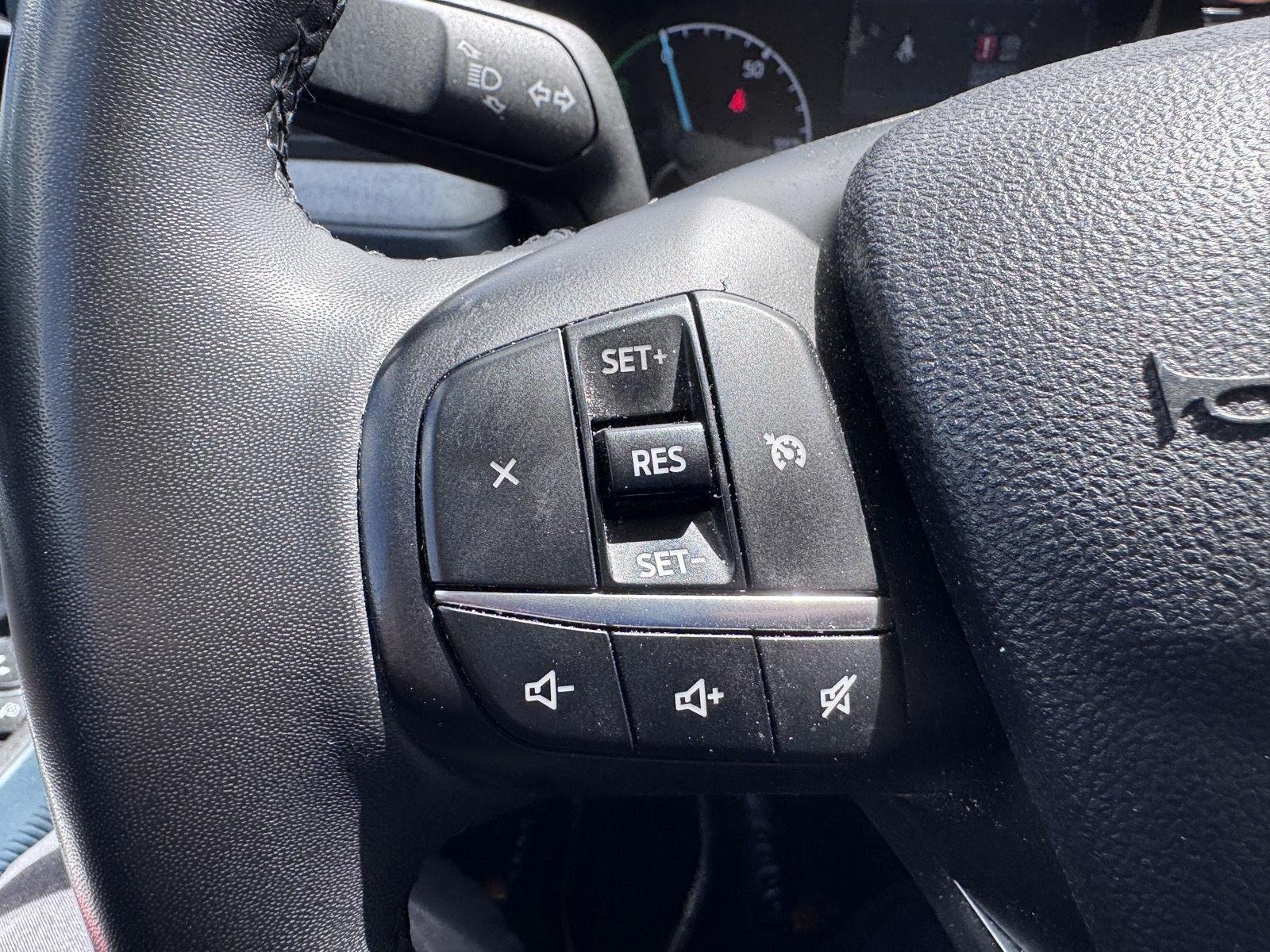 Used 2023 Cyber Orange Metallic Tri-Coat Ford XLT image 13