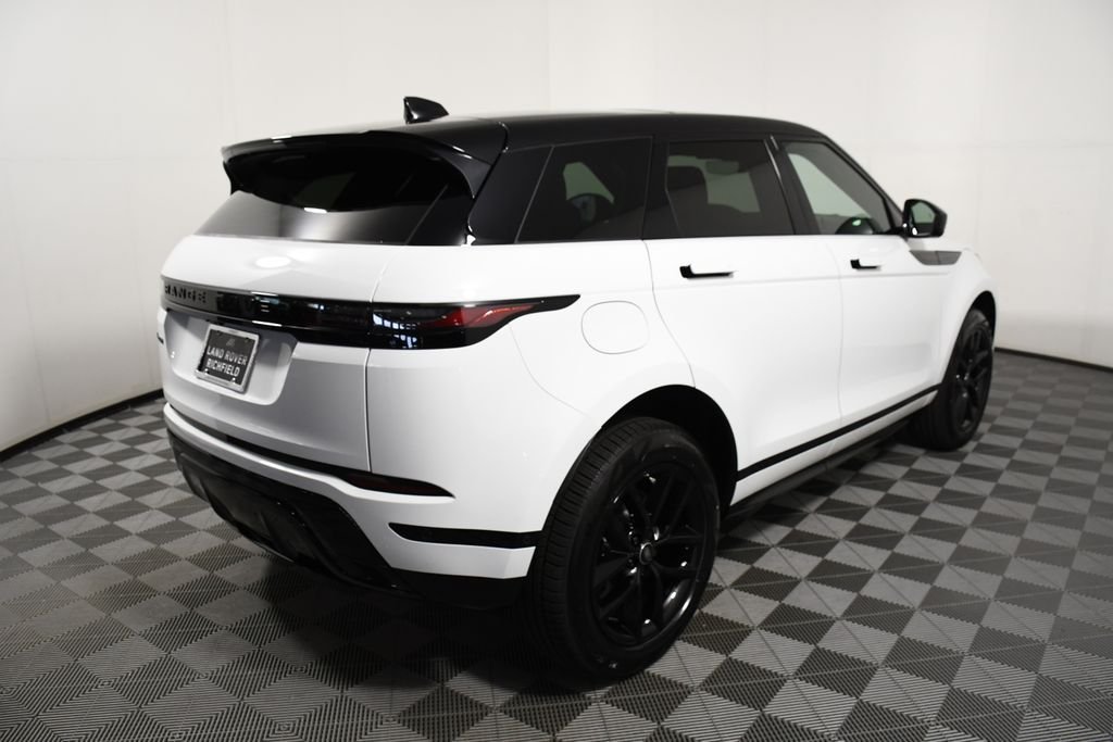Certified Used 2026 Fuji White Land Rover Dynamic image 6