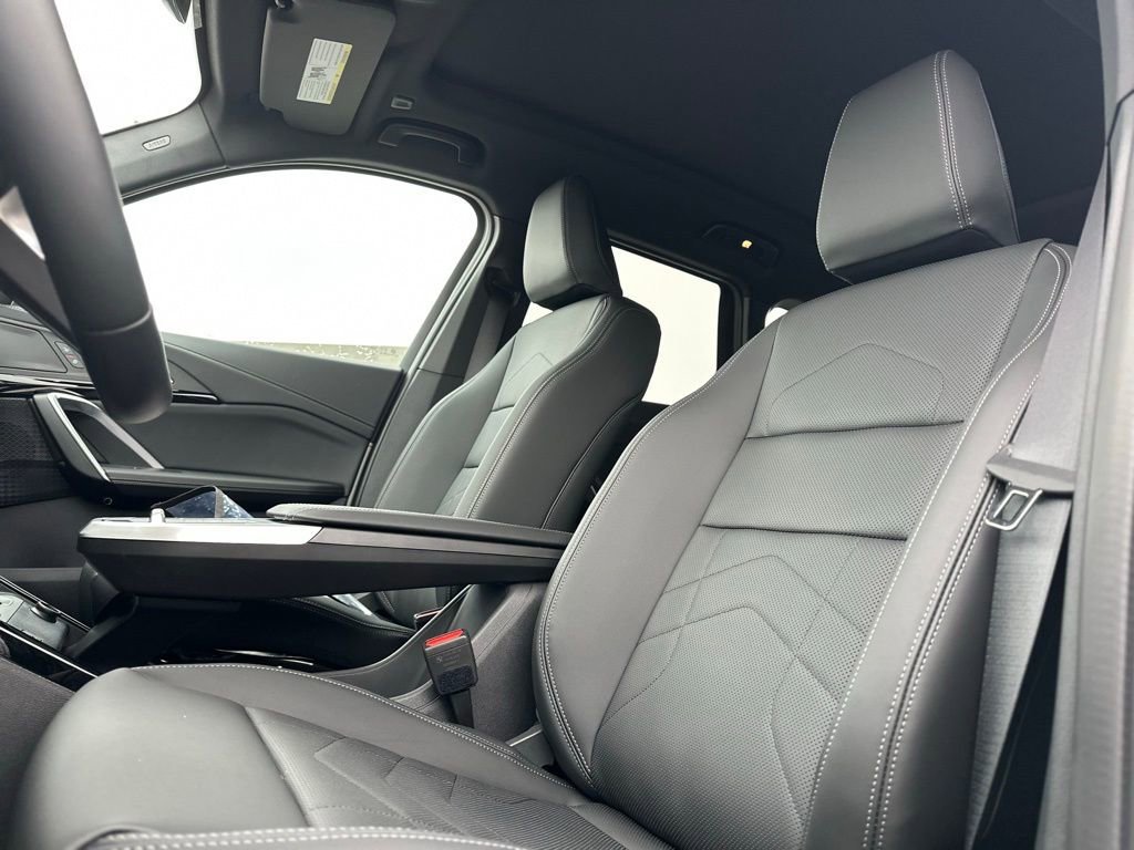 New 2026 Space Silver Metallic BMW xDrive28i image 15