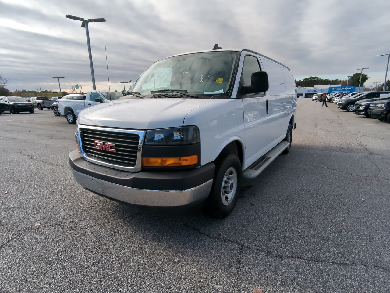 2024 GMC Savana Cargo Work Van - Photo 68