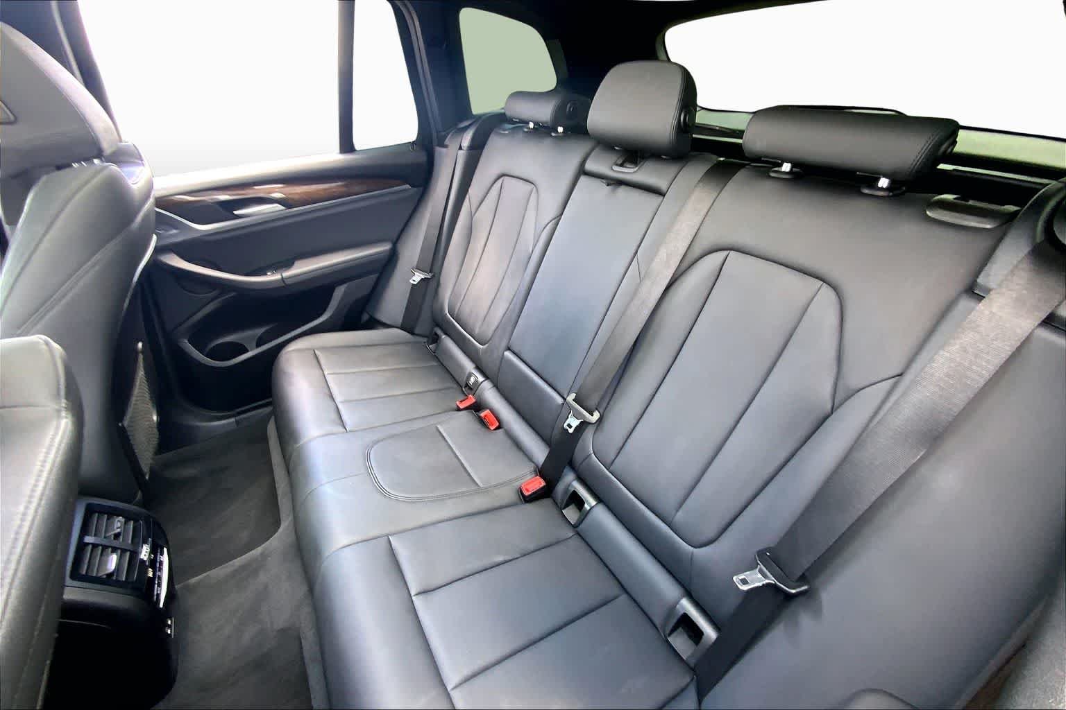 Used 2020 Dark Graphite Metallic BMW sDrive30i image 20
