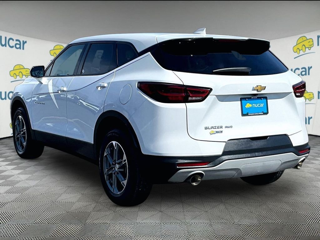 Used 2023 White Chevrolet LT image 4
