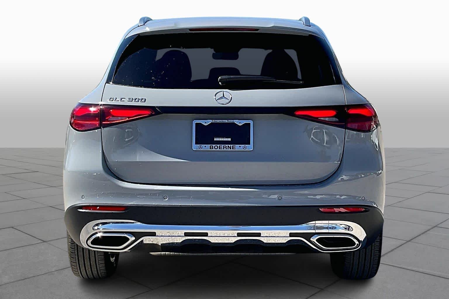 New 2026 MANUFAKTUR Alpine Grey Mercedes-Benz GLC 300 image 4