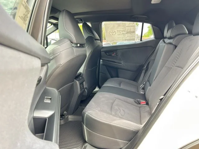 New 2026 Wind Chill Pearl with Midnight Black Metallic roof <sup>1</sup> Toyota  XSE image 18