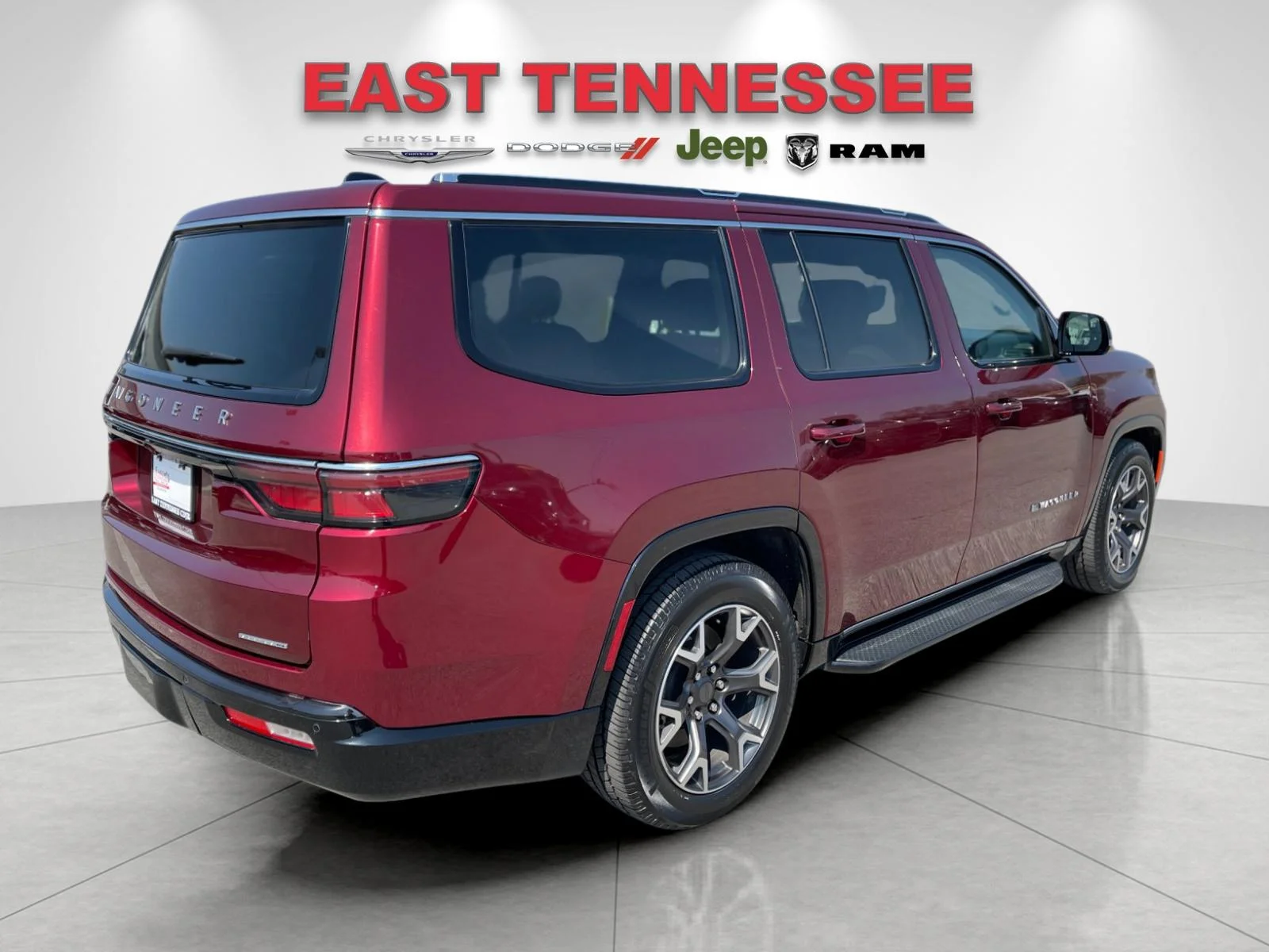 Used 2024 Red Jeep Series III image 3