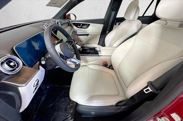 New 2026 MANUFAKTUR Patagonia Red Metallic Mercedes-Benz GLC 300 image 48