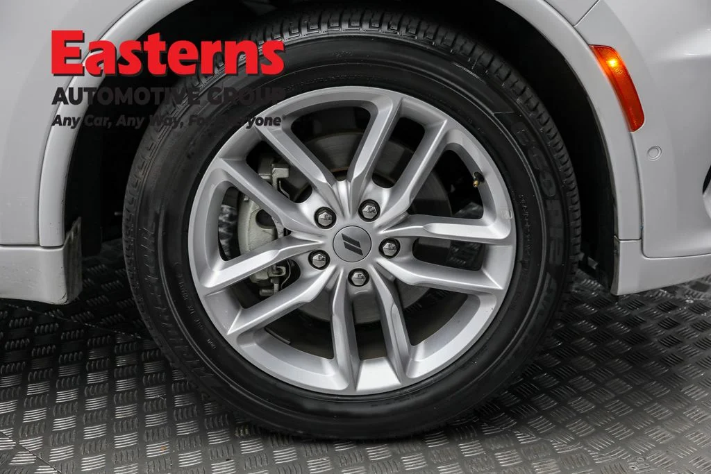 Used 2022 White Dodge R/T image 32