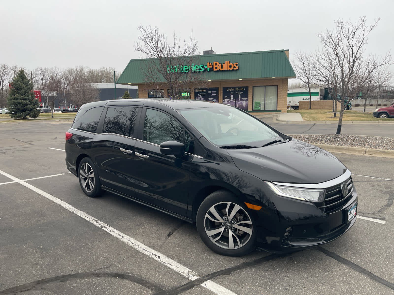 Used 2022 Honda Odyssey Touring with VIN 5FNRL6H82NB005933 for sale in Brooklyn Park, Minnesota