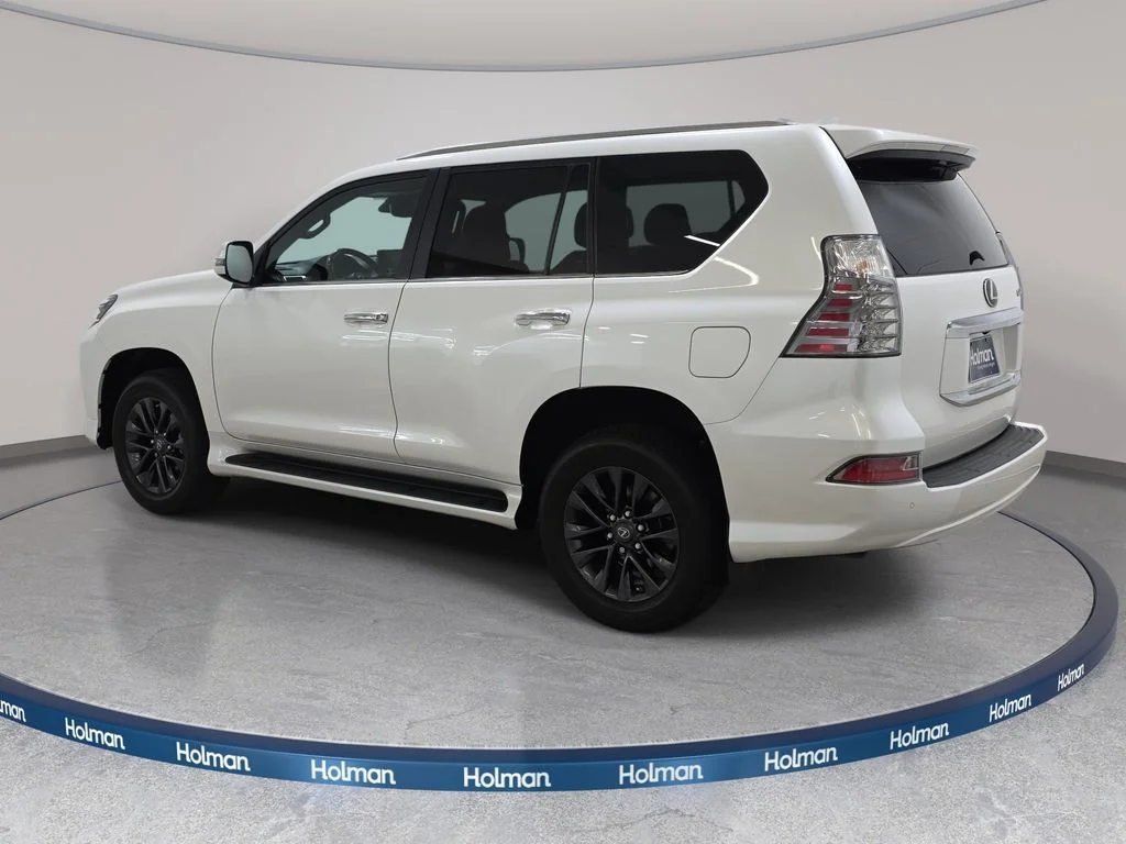 Used 2023 White Pearl Lexus 460 image 8