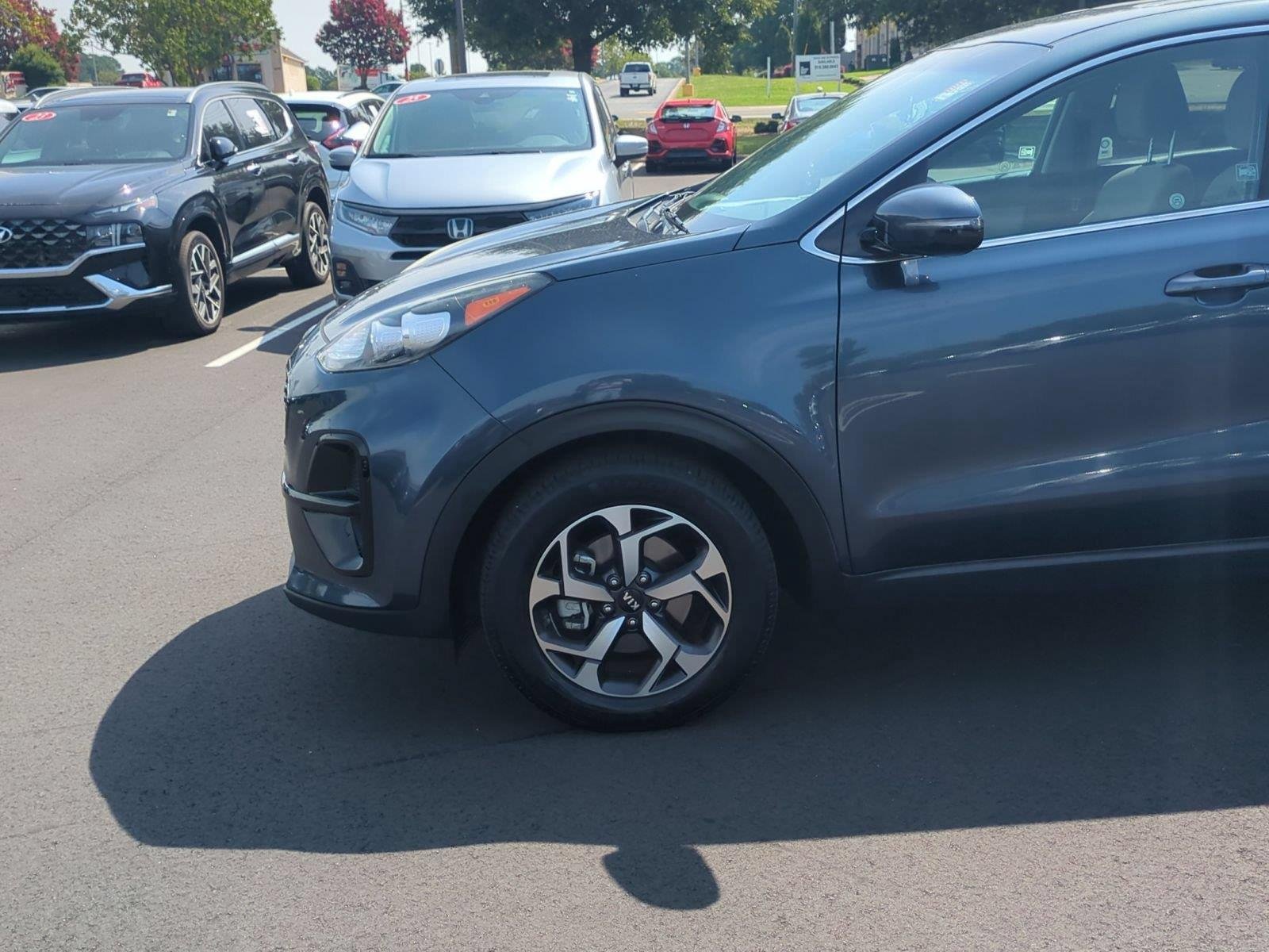 Used 2020 Pacific Blue Kia LX image 10