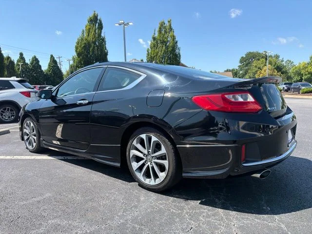 Used 2013 Crystal Black Pearl Honda EX-L image 9