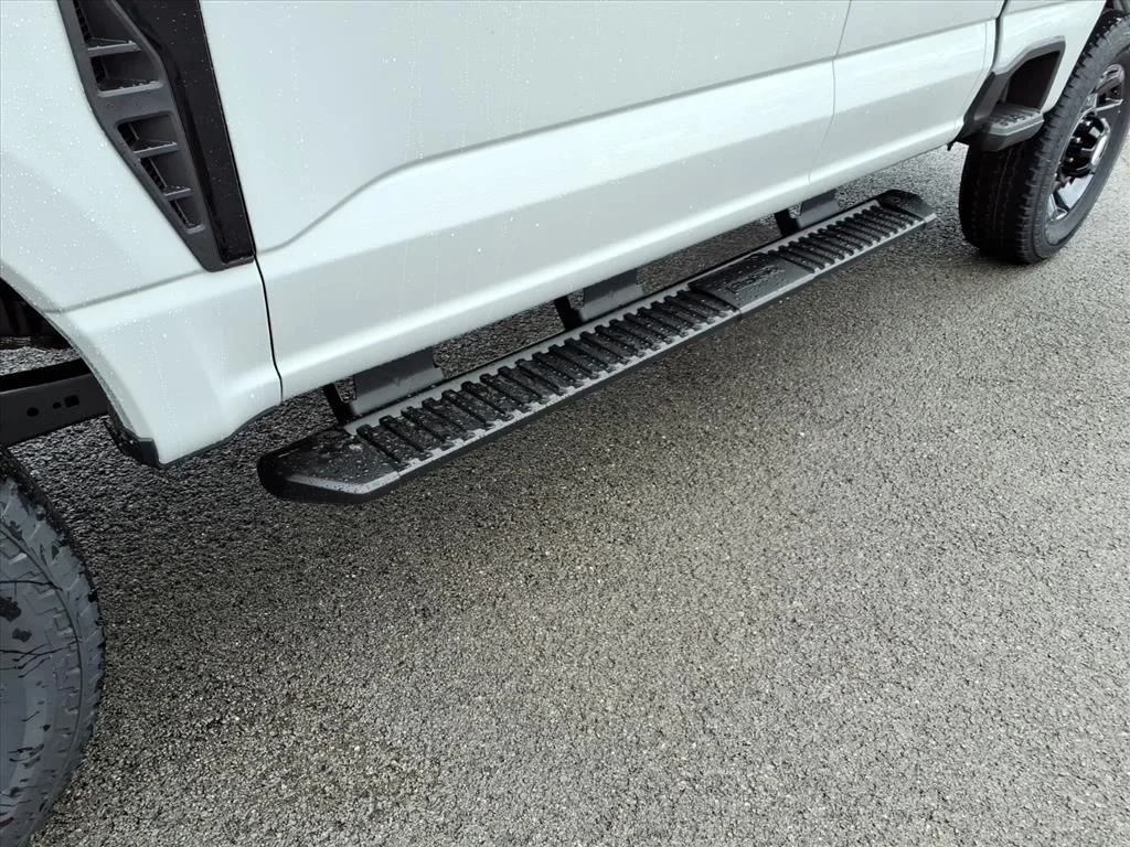 New 2026 Avalanche Ford F-350® XL image 10
