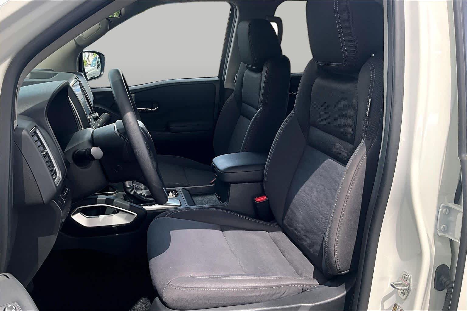 Certified Pre-Owned 2024 Nissan Frontier SV
