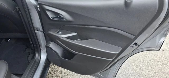 Used 2025 Gray Chevrolet LT image 31