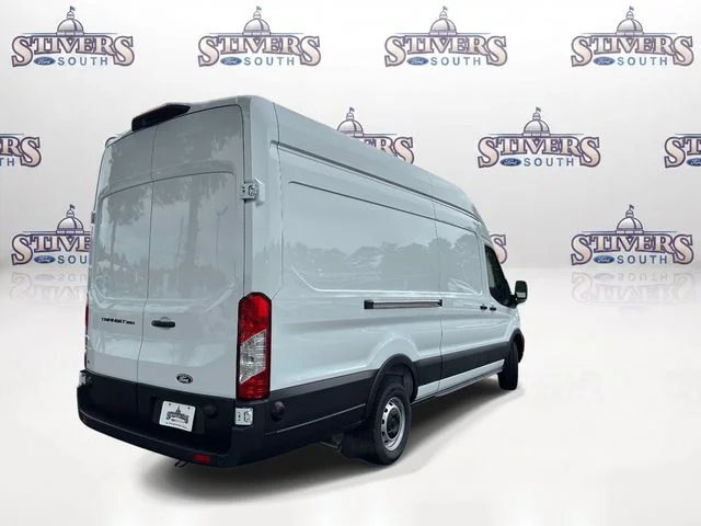 New 2026 Oxford White Ford Base image 3