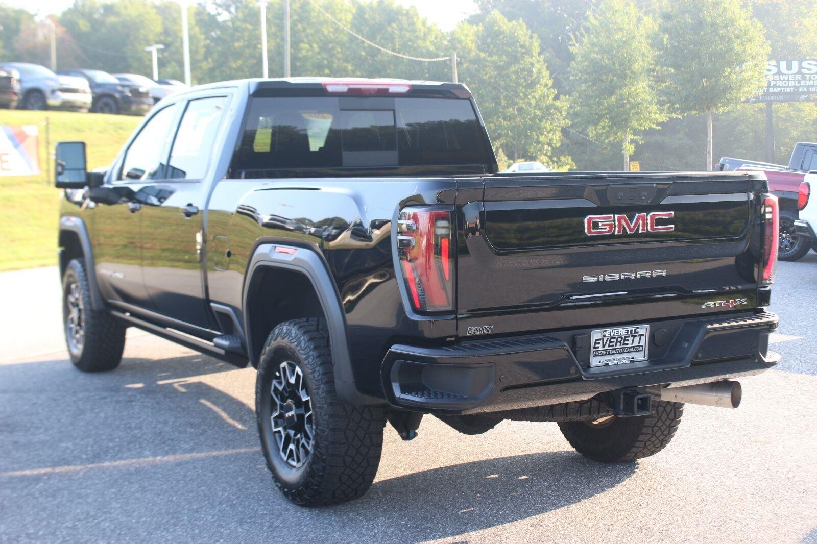 Used 2026 Onyx Black GMC AT4X image 5