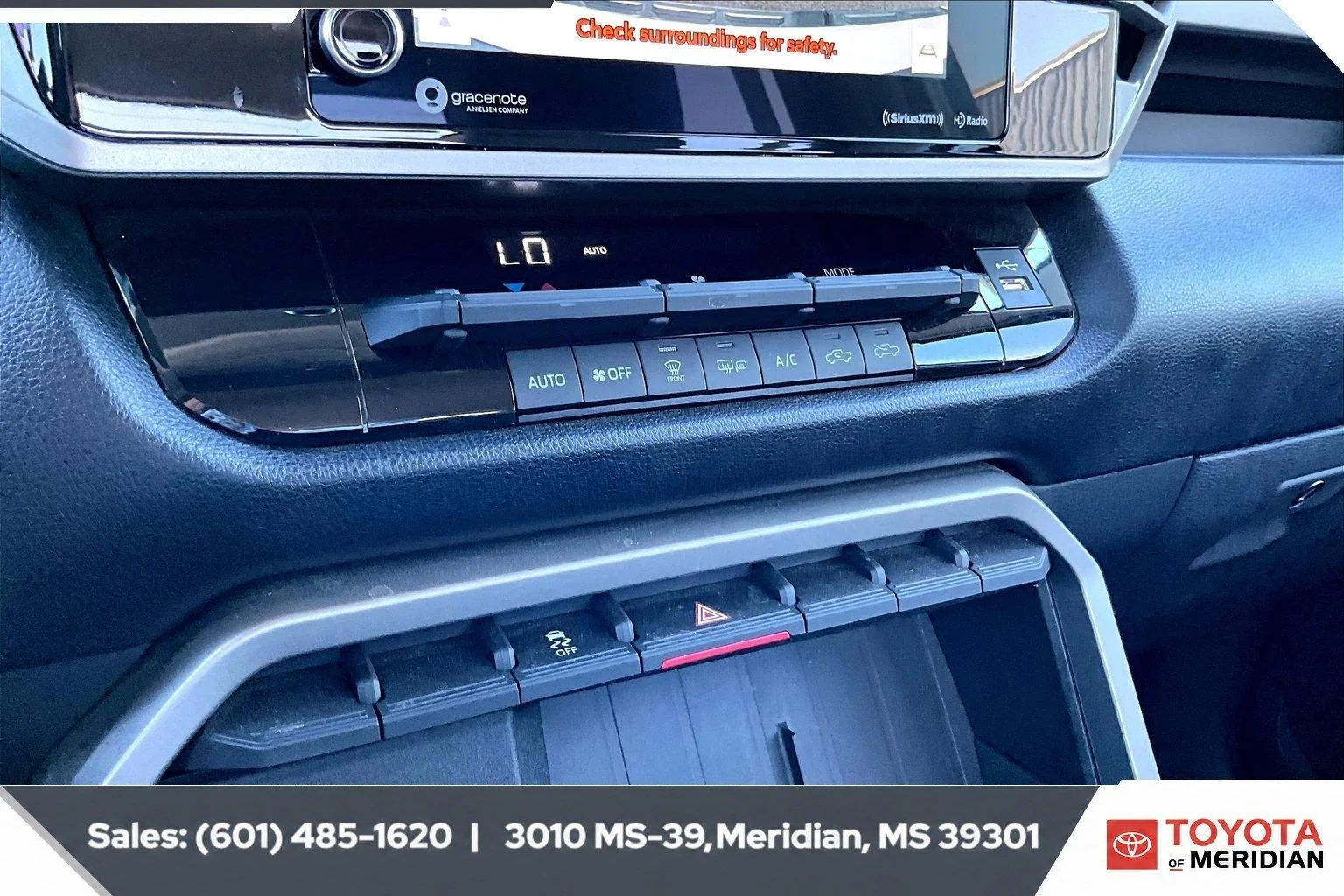 Used 2023 Ice Cap Toyota SR5 image 22