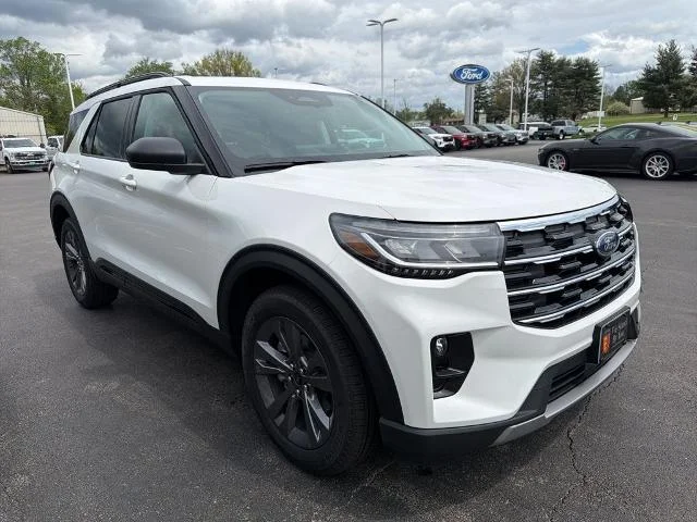 New 2026 Star White Metallic Tri-Coat Ford Active image 31
