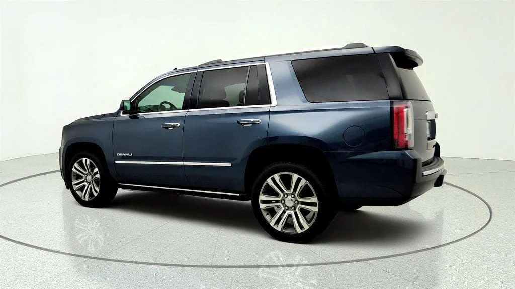 Used 2020 Dark Sky Metallic GMC 4WD 4dr Denali image 7